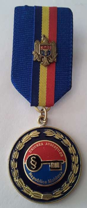 Moldovan `Uniunea Avocatilor` (Legal Bar Association) Service Medal.