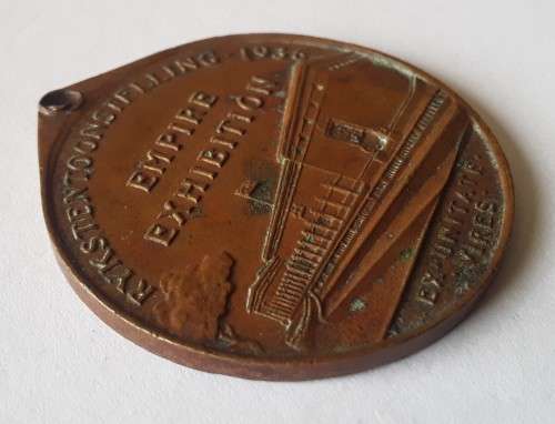 1936 Johannesburg Empire Exhibition Bronze medallion. `Eendragt Maakt Magt`.