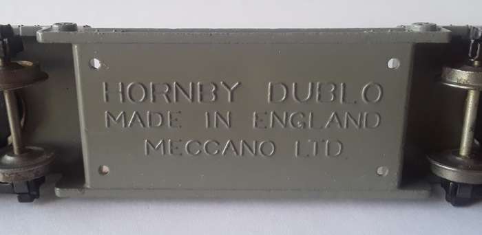 Hornby Dublo 40-Ton Bogie Well-Wagon, BR No : 32053. Mint in box.