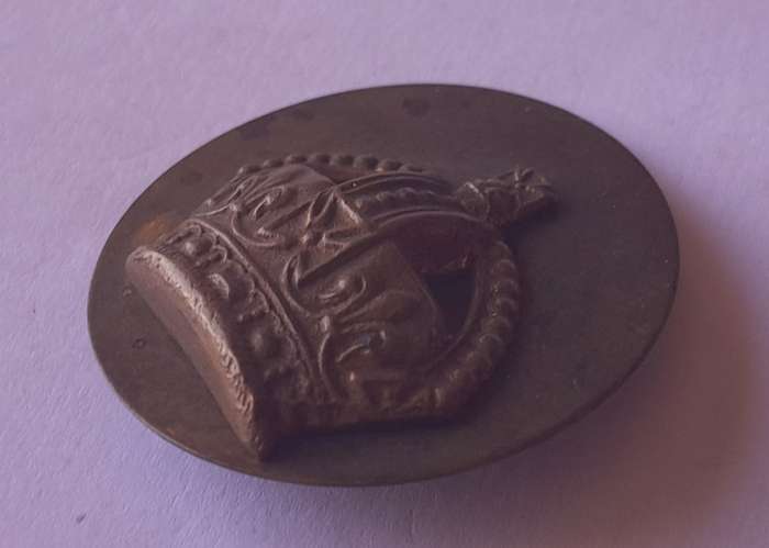 British Army Officers Rank Badge With Back Plate.  Lugs Intact.