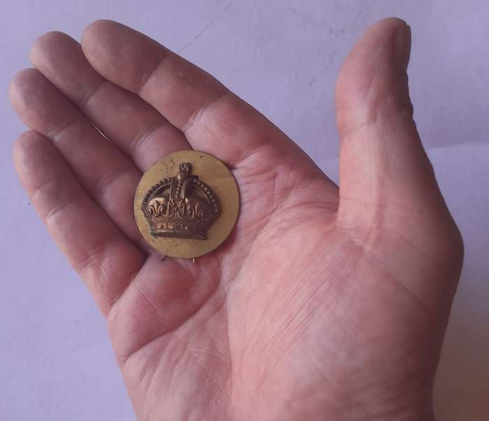 WW2 British Army Officers Rank Crown Badge With Backplate.  Lugs Intact.