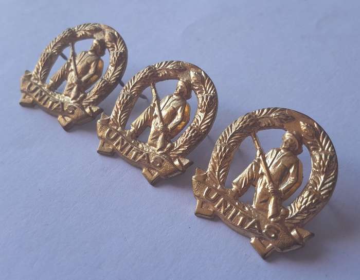 Lot of 3 x SADF Commando Collar Badges. Pins Intact.