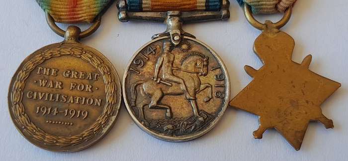 WW1 Miniature Medal Group with MiD Oak Leaf Clasp. Pin Intact.