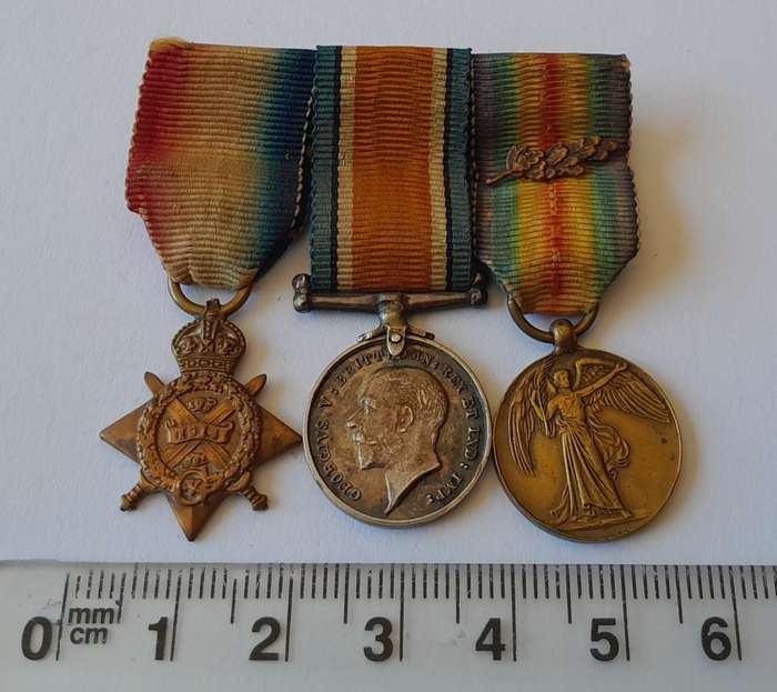 WW1 Miniature Medal Group with MiD Oak Leaf Clasp. Pin Intact.