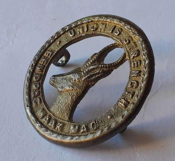 WW2 South African Infantry Badge Collection. Different Sizes. Lugs Intact.