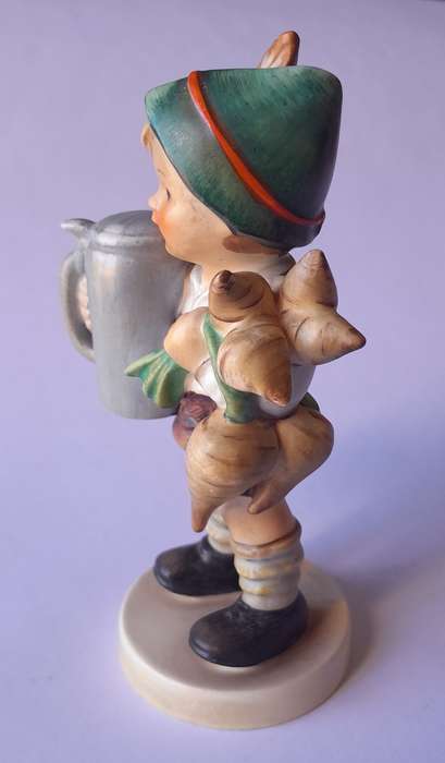 Hummel `For Father` Figurine. 1960-1972.