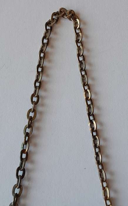 A Vintage Silver Plated `WINE` Bottle Decanter Label By `Ianthe, England`. (2 of 2)