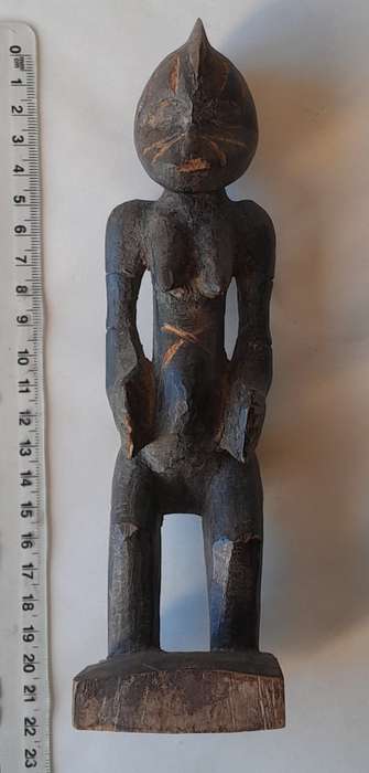 Pair Early Nigerian Yoruba Tribal Figurines.