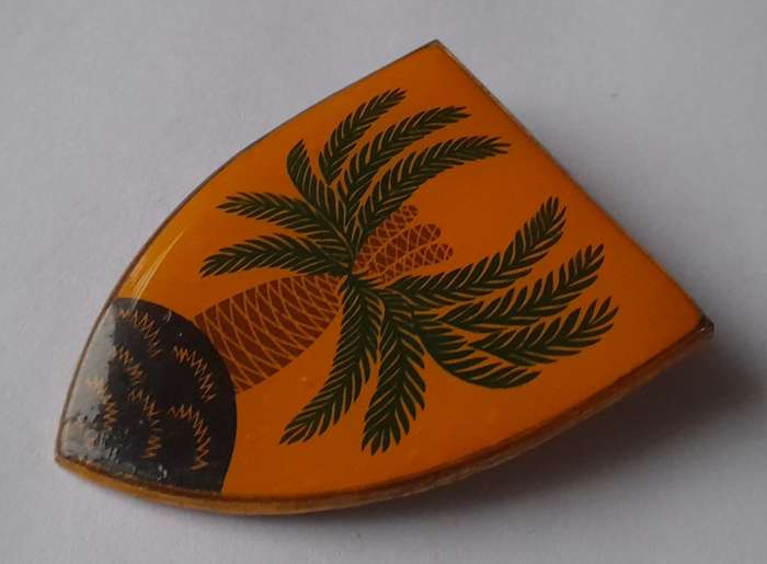 SADF 4 South African Infantry (4 SAI) Battalion Shoulder Flash.  2 Pins Intact.