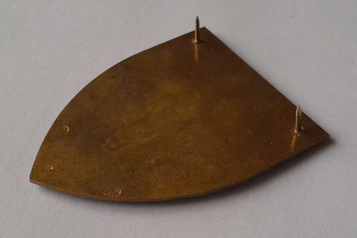 SADF 5 South African Infantry (5 SAI) Battalion Shoulder Flash.  2 Pins Intact.
