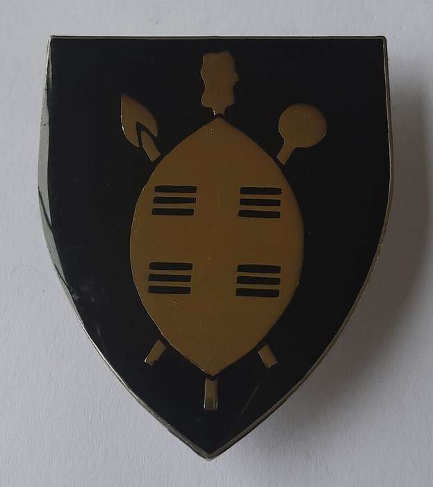 SADF 121 South African Infantry (121 Zulu) Battalion Shoulder Flash.  All Pins Intact.