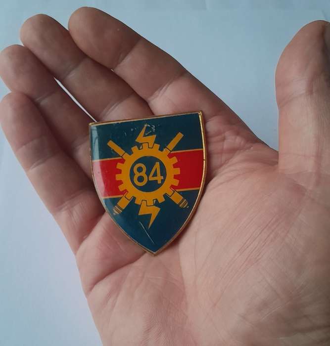 SADF 84 Technical Stores Depot Shoulder Flash.  2 Pins Intact.