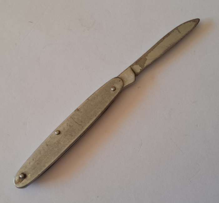 Vintage Mini Pocket Knife.  10cm.