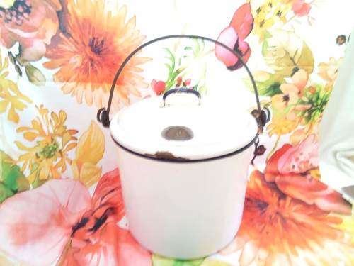 Lovely vintage Enamel bucket