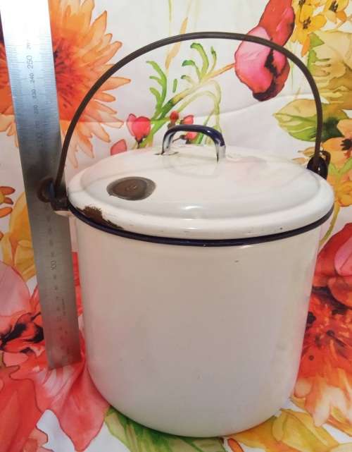 Lovely vintage Enamel bucket