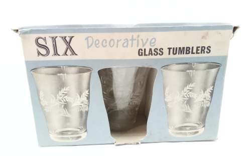The dearest 6 vintage glass tumblers - never been used!