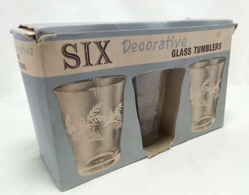 The dearest 6 vintage glass tumblers - never been used!