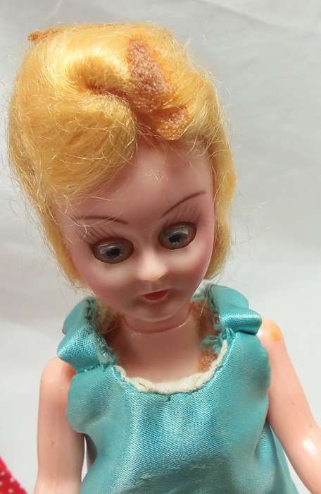 Two beautiful vintage "sleepy eye" fashion dolls