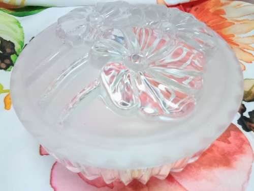 Very pretty small vintage Bohemia Crystal bowl with frosted floral lid