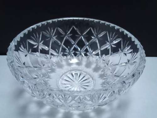 Magnificent vintage cut glass bowl in excellent condition