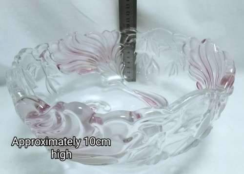 Stunning heavy vintage crystal glass bowl with beautiful pink design