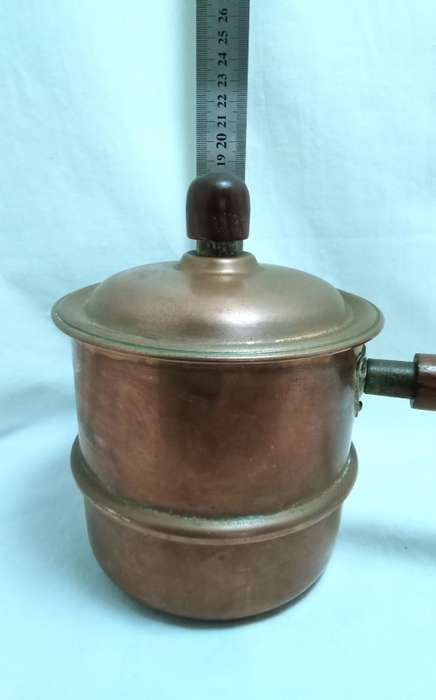 Stunning vintage Italian "Bongusto" copper pot