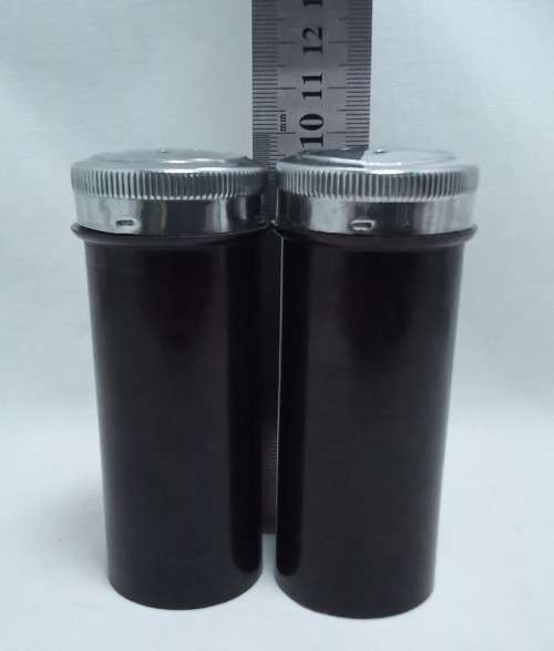 Vintage Serv-i-tor British Made travel grooming pots