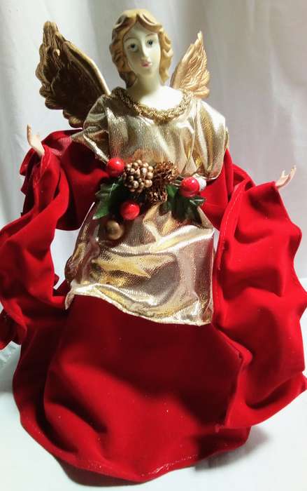 Christmas! A few vintage goodies in this lot!