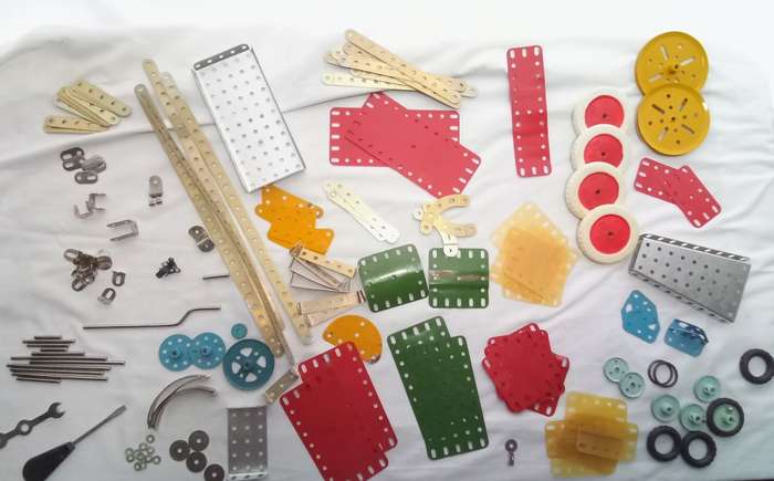 Vintage Russian/Soviet era Meccano style construction kit