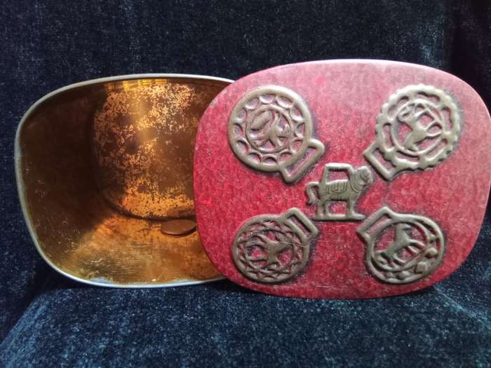 Lovely vintage red tin