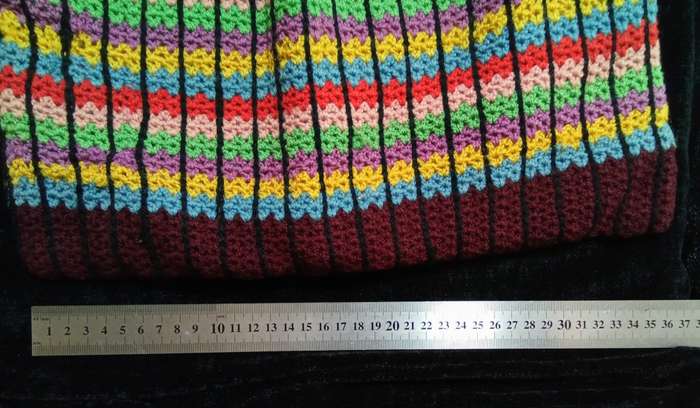 Stunning vintage crocheted handbag