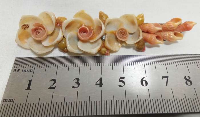 Vintage handmade shell brooch