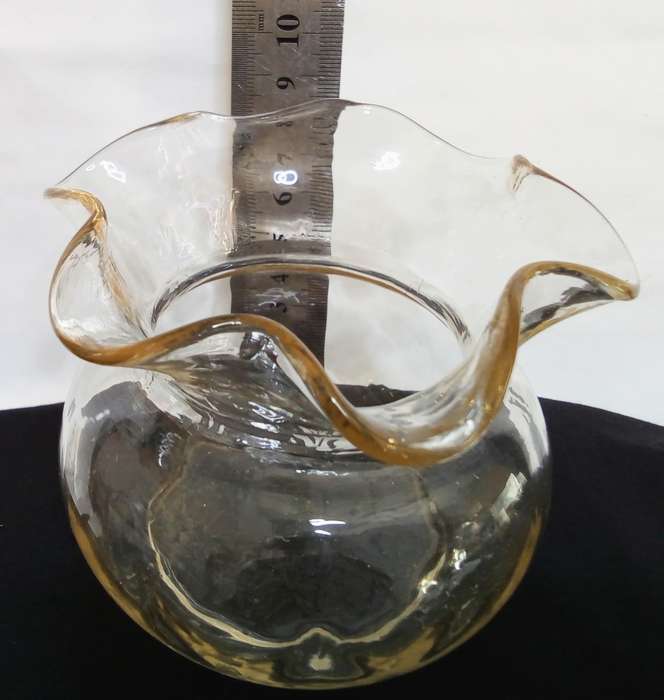Beautiful Vintage small hand made glass vase