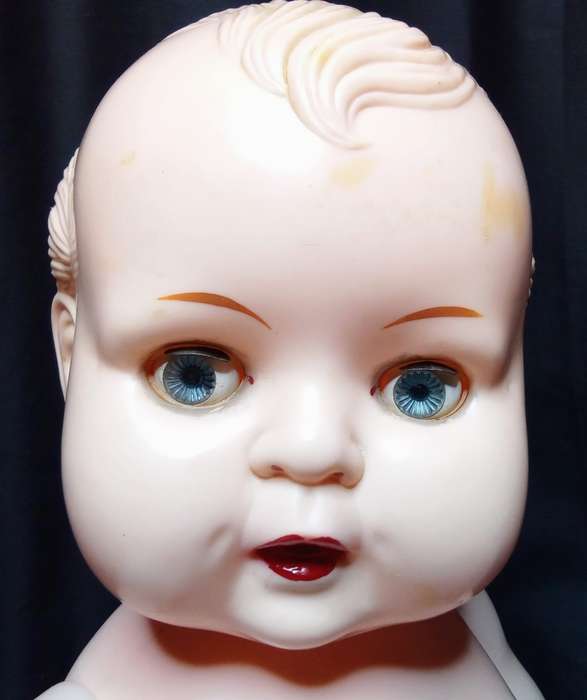 Beautiful large Kader doll