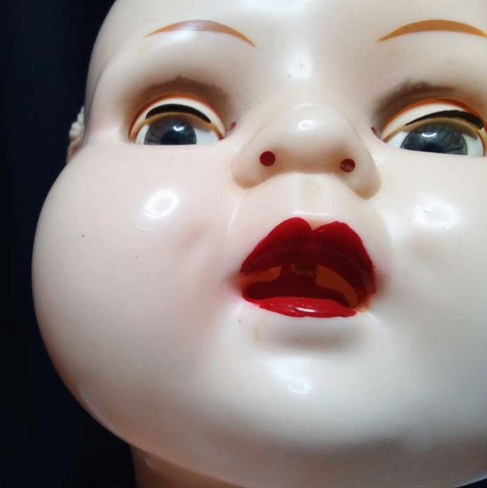 Beautiful large Kader doll