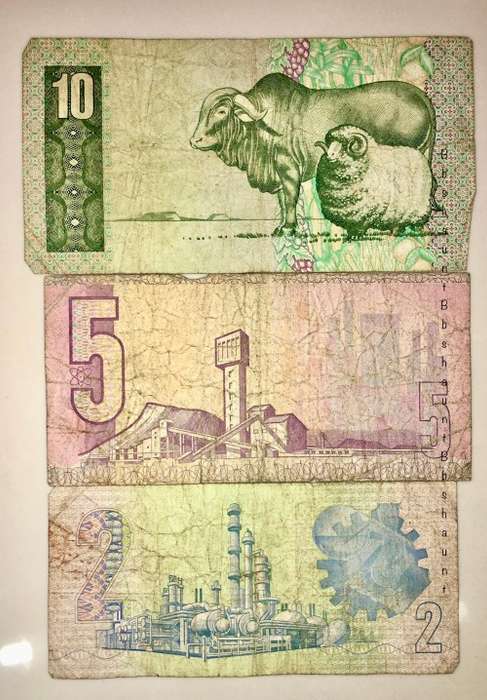 SET OF   DECIMALS & VARIOUS GOV R10, R5 R2,,, ( 1 BID TAKES ALL)