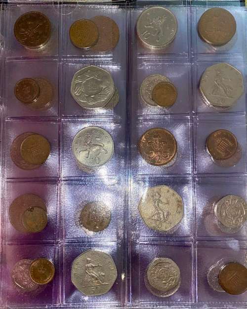 GREAT BRITAIN COLLECTION 1971-2015 NO DOUBLE`S - POUNDS INCL WHERE APPLICABLE IN BRAND NEW FOLDER