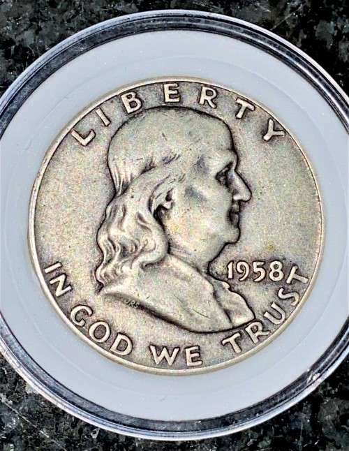 U S A -SILVER FRANKLIN HALF DOLLAR 1958 LIBERTY BELL DENVER MINT GOOD CONDITION IN CAPSULE SILVER90%