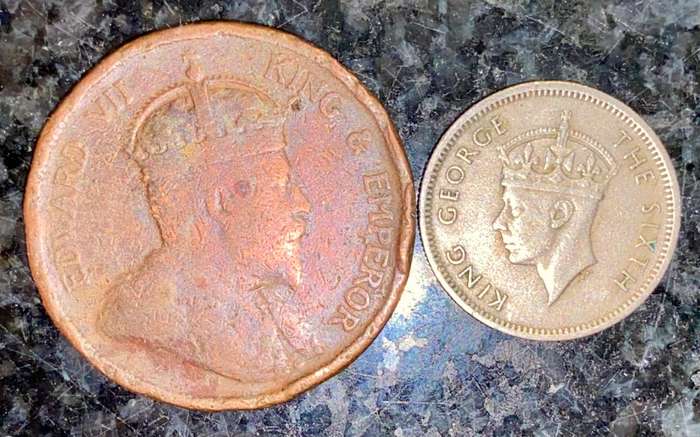 STRAIGHTS SETTLEMENT SET 1 CENT 1908 & 10 CENT 1949 (1 BID TAKES ALL)