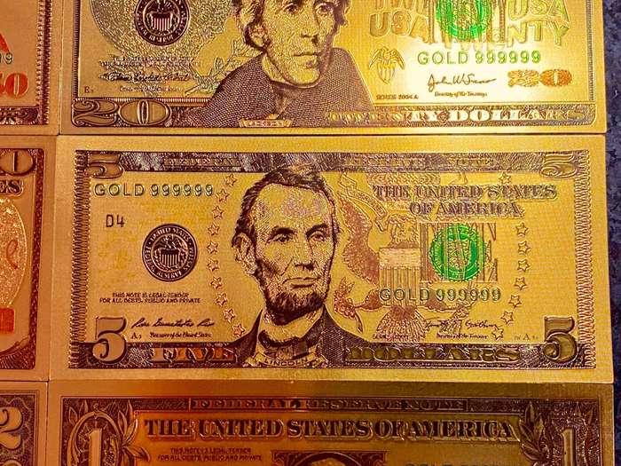 U S A GOLD FOIL - FULL SET 100 DOLLARS TO 1 DOLLAR - UNC GOLD 9999 CARD(1 BID TAKES ALL 8)