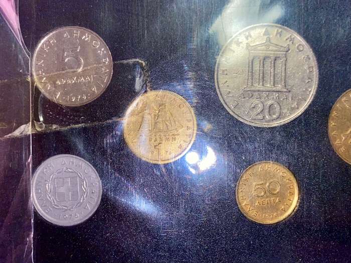 GREECE UNC 1976 FULL SET DRACHMA FROM BANK OF GREECE - SEALED UNOPENED