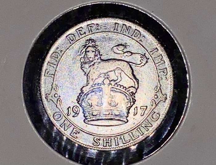 GREAT BRITAIN SILVER 1 SHILLING 1917 STERLING SILVER IN COIN FLIP
