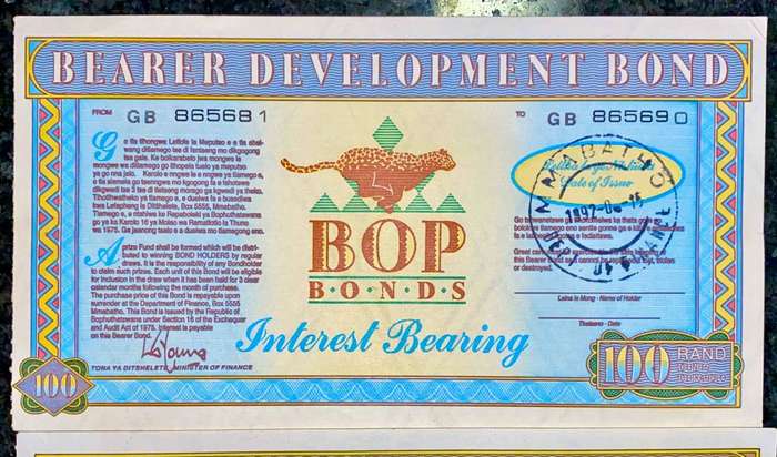 BOPHUTHATSWANA SET R100 & R50 BEARER BONDS STAMPED - 1992 MMABATHO - BOP BONDS UNC-AUNC