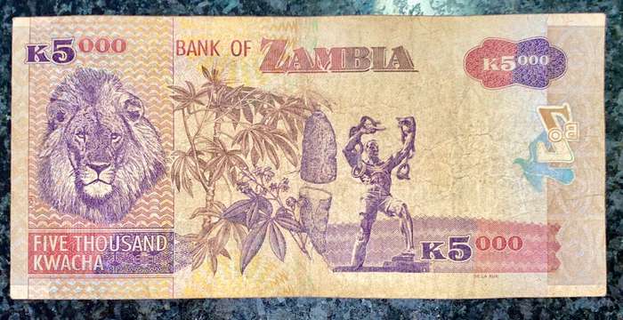 ZAMBIA ERROR 5000 KWACHA 2010 WRONG SECURITY THRED(OLD AND NEW) - THOUSAND MISS PRINT