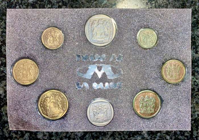 S A MINT UNCIRCULATED SET 1991 -- R2 TO 1 CENT - SEALED FROM SA MINT