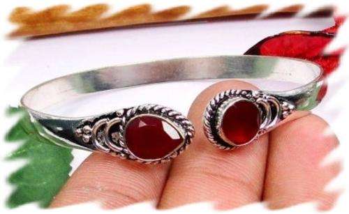 STUNNING GARNET 925 STERLING SILVER OVERLAY BRACELET