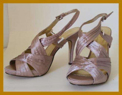 SIZE: 7 - TAUPE HIGH HEEL SANDALS