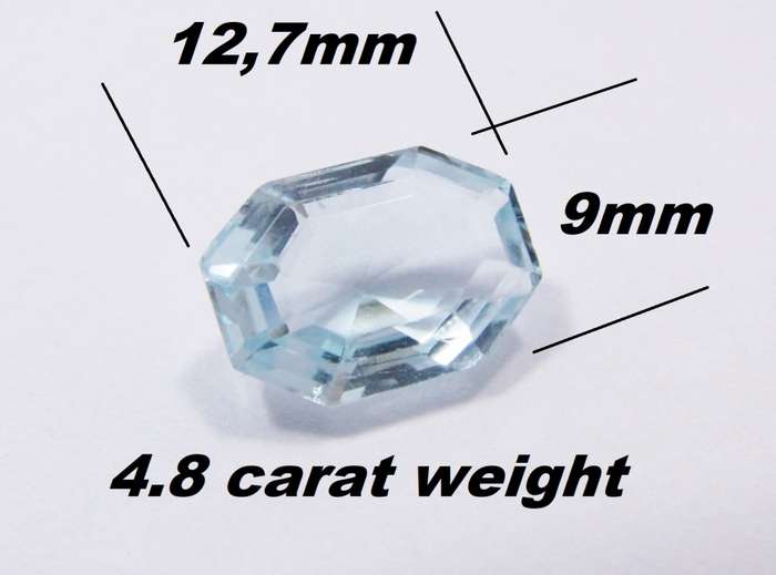 Exquisite! 4.8CT Genuine Aquamarine Gemstone, Fancy Cut