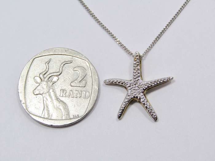 14CT Gold Starfish Pendant on White Gold Necklace