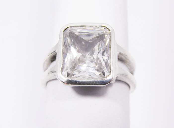 A Stunning Rectangular Double Band  Chunky Clear Stone Ring in Sterling Silver.